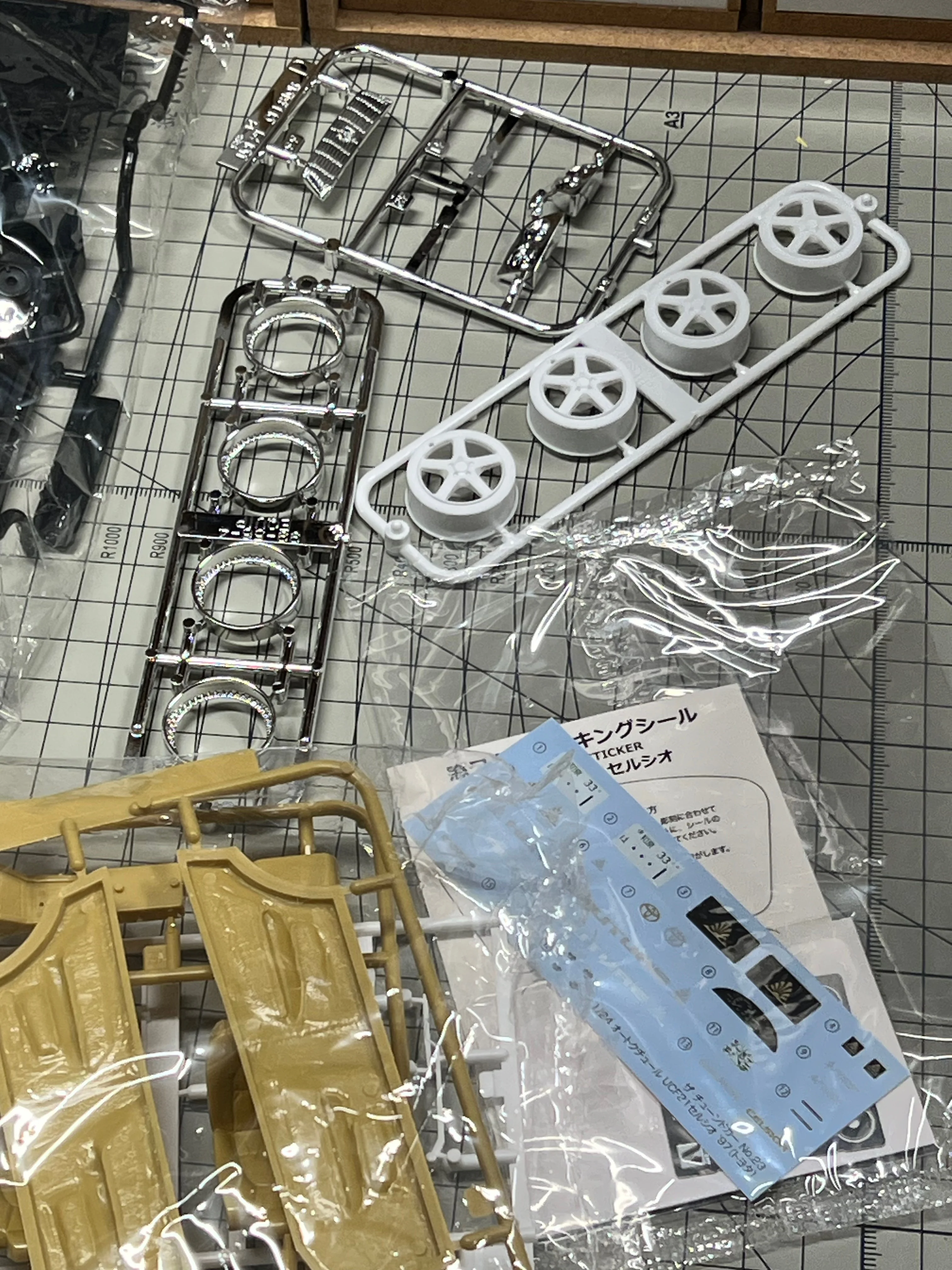 Aoshima 1/24 Toyota Auto Couture UCF21 Celsior '97 *Defect Body - Image 8