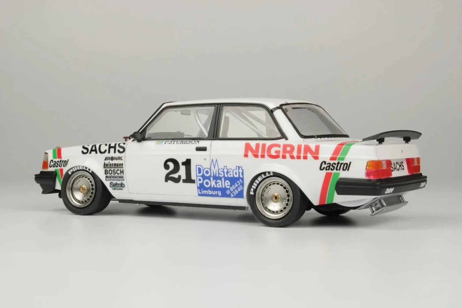 NuNu Hobby 1/24 Series Volvo 240 Turbo '85 DTM Champion - Image 3